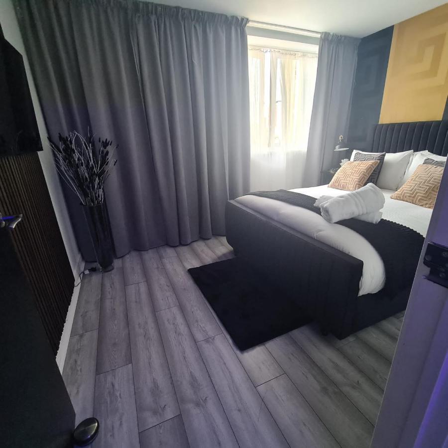 Luxury 9Ine Penthouse With Garden & Jacuzzi Lejlighed Birmingham Eksteriør billede