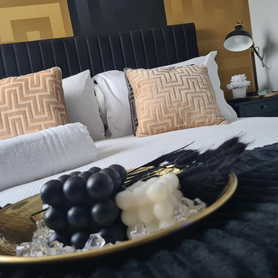 Luxury 9Ine Penthouse With Garden & Jacuzzi Lejlighed Birmingham Eksteriør billede