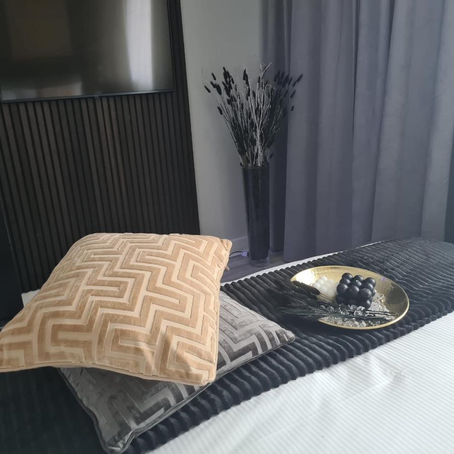 Luxury 9Ine Penthouse With Garden & Jacuzzi Lejlighed Birmingham Eksteriør billede
