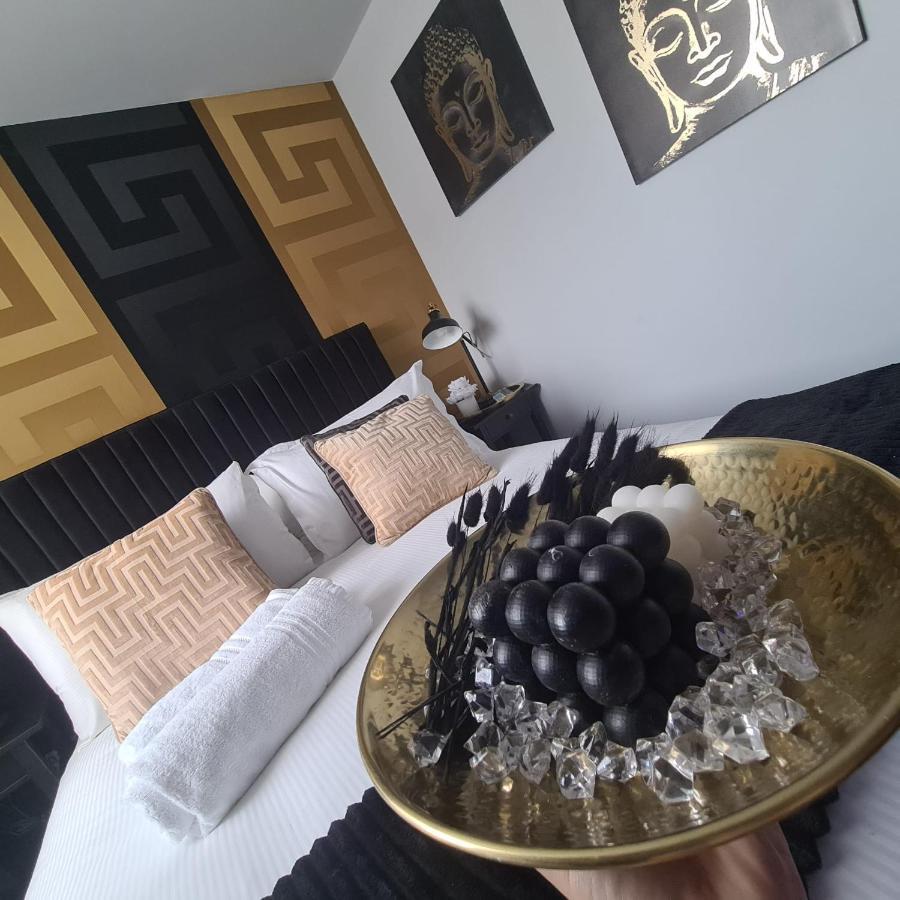 Luxury 9Ine Penthouse With Garden & Jacuzzi Lejlighed Birmingham Eksteriør billede