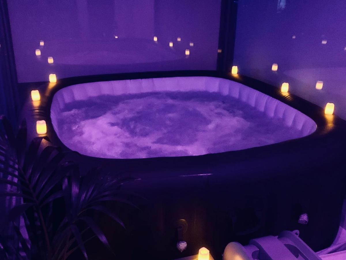Luxury 9Ine Penthouse With Garden & Jacuzzi Lejlighed Birmingham Eksteriør billede